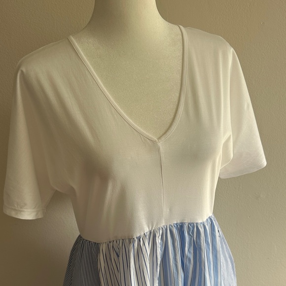 MaxMara Weekend V-Neck Maxi Dress - Picture 2 of 7